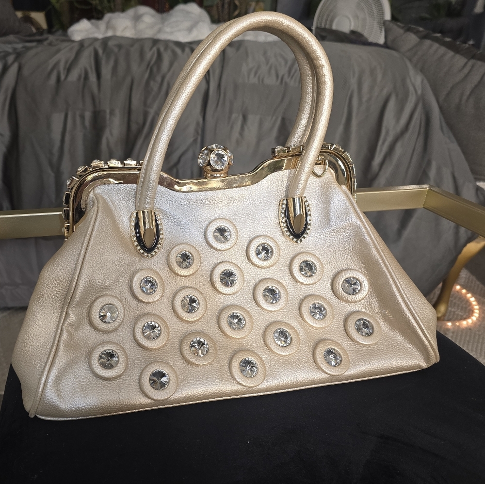 Elegant Gold Handbag with Crystal Accents